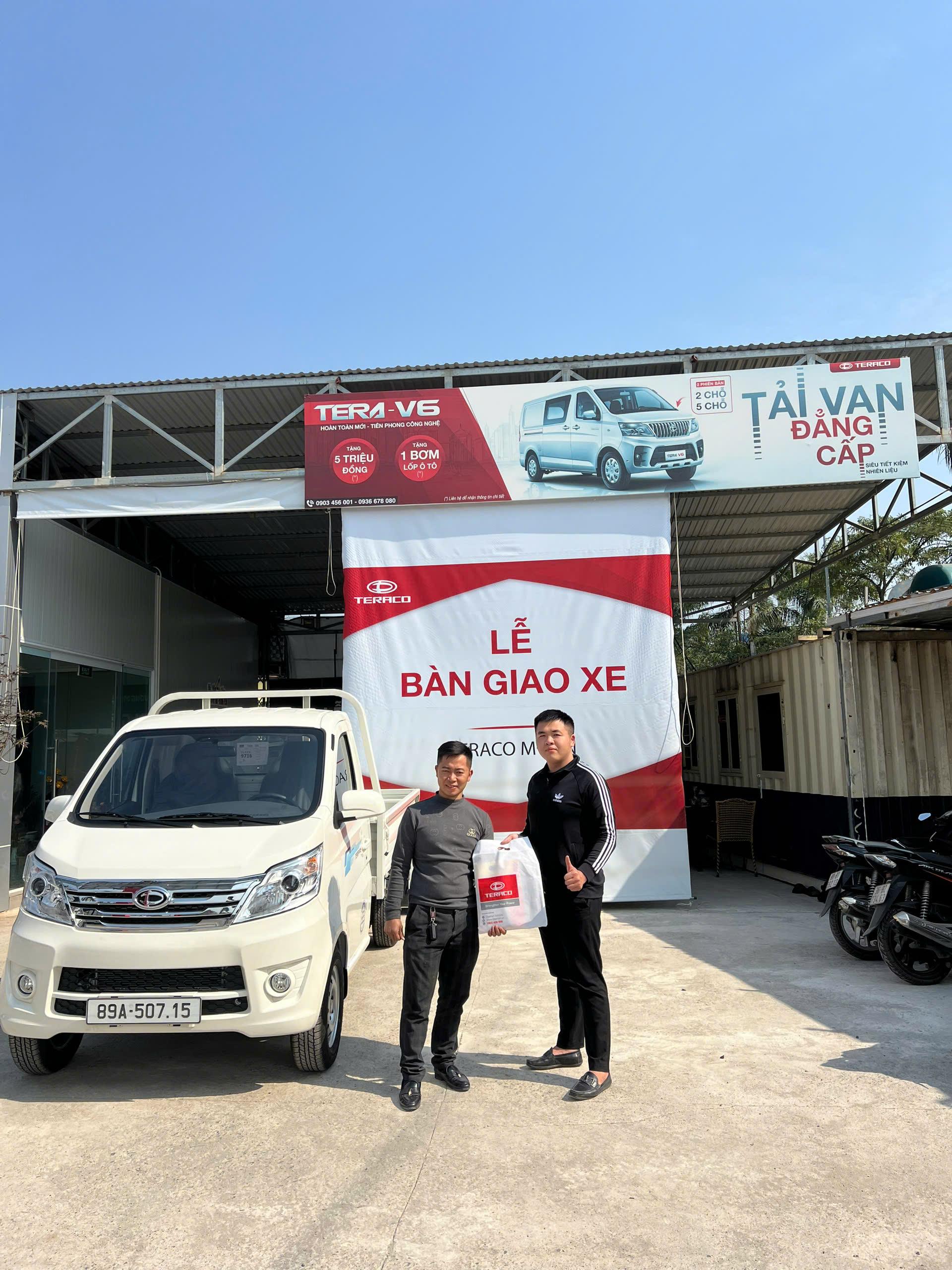 Lễ bàn giao xe